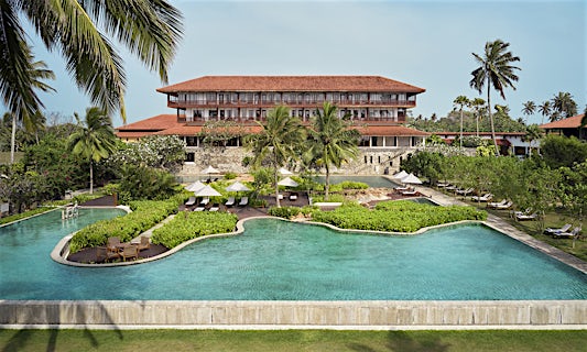 Cinnamon Bentota Beach